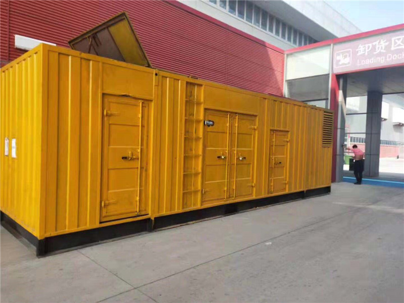 个旧国内外发电机组租赁合同在明确设备维护责任方面有哪些不同做法？